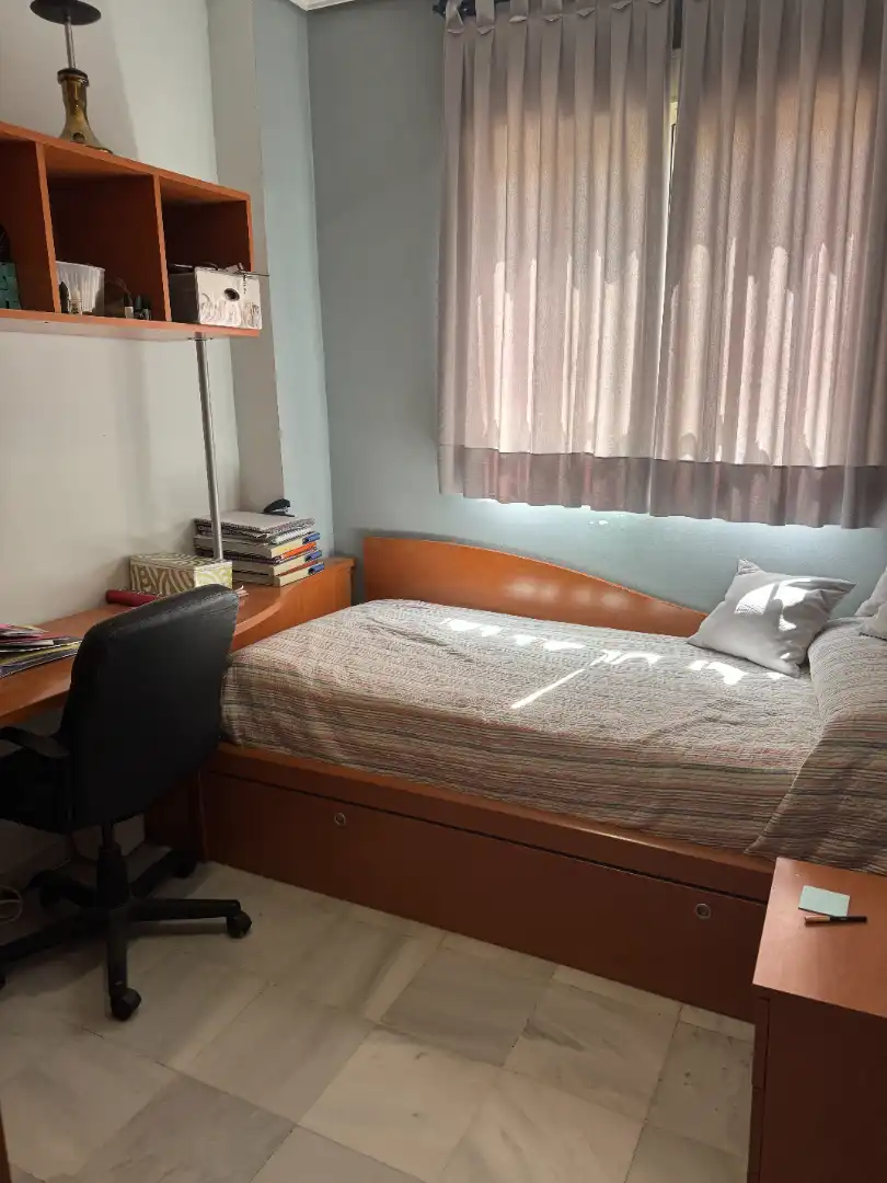 Bedroom of Flat for sale in Sevilla  with Air Conditioner, Heating and Terrace