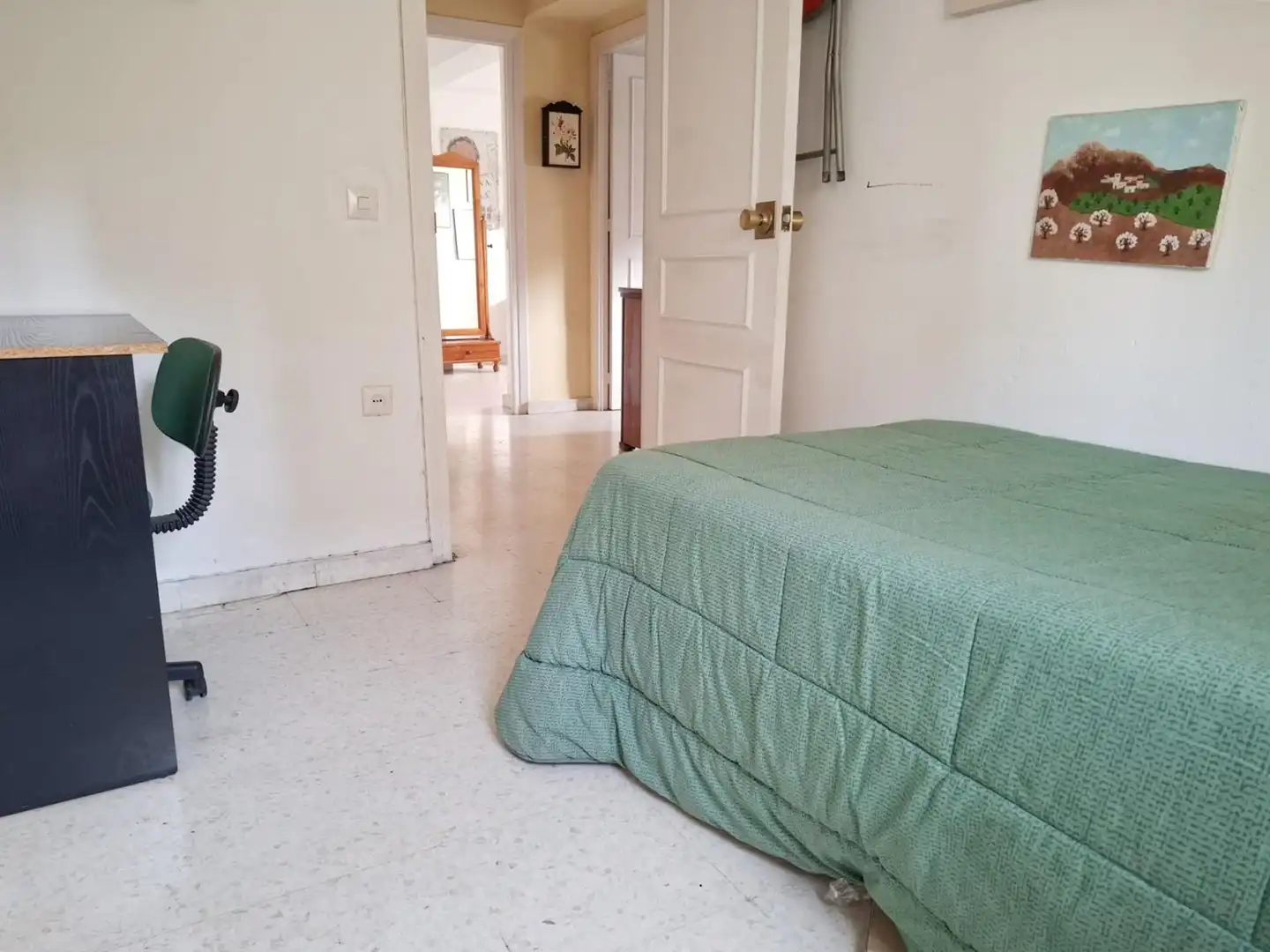 Habitación de Piso en venta en Málaga con Aire acondicionado, Terraza y Trastero