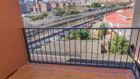 Exterior view of Flat for sale in L'Hospitalet de Llobregat  with Balcony