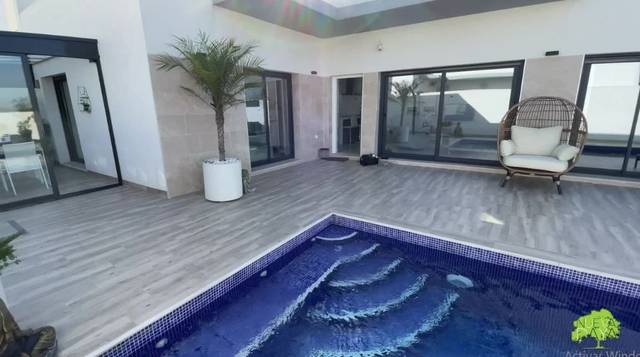 Casa-chalet en Venta en Daya Nueva