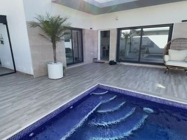 Villa avec piscine à vendre à Daya Nueva