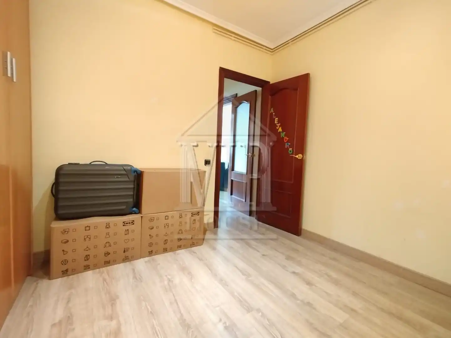 Habitación de Piso en venta en Badalona con Aire acondicionado y Amueblado