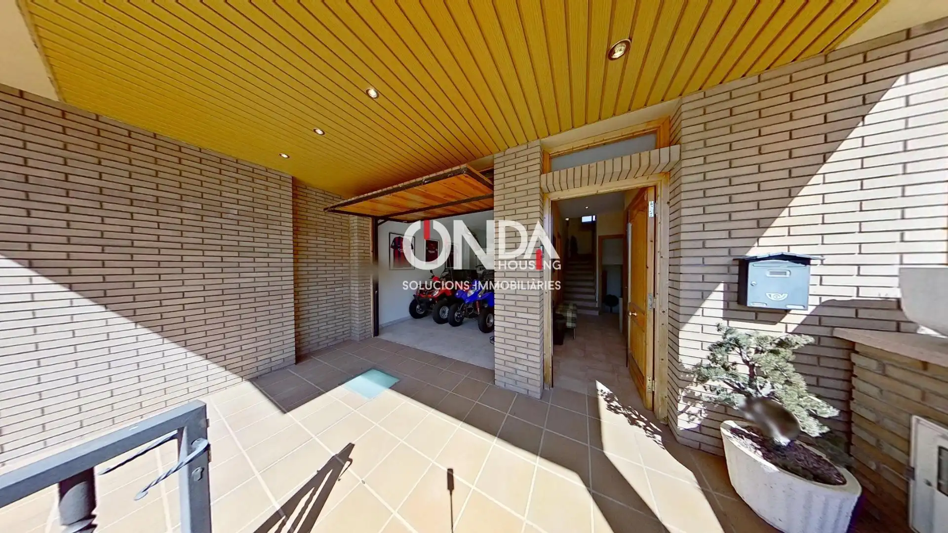 Vista exterior de Casa adosada en venta en Tremp con Calefacción, Terraza y Trastero