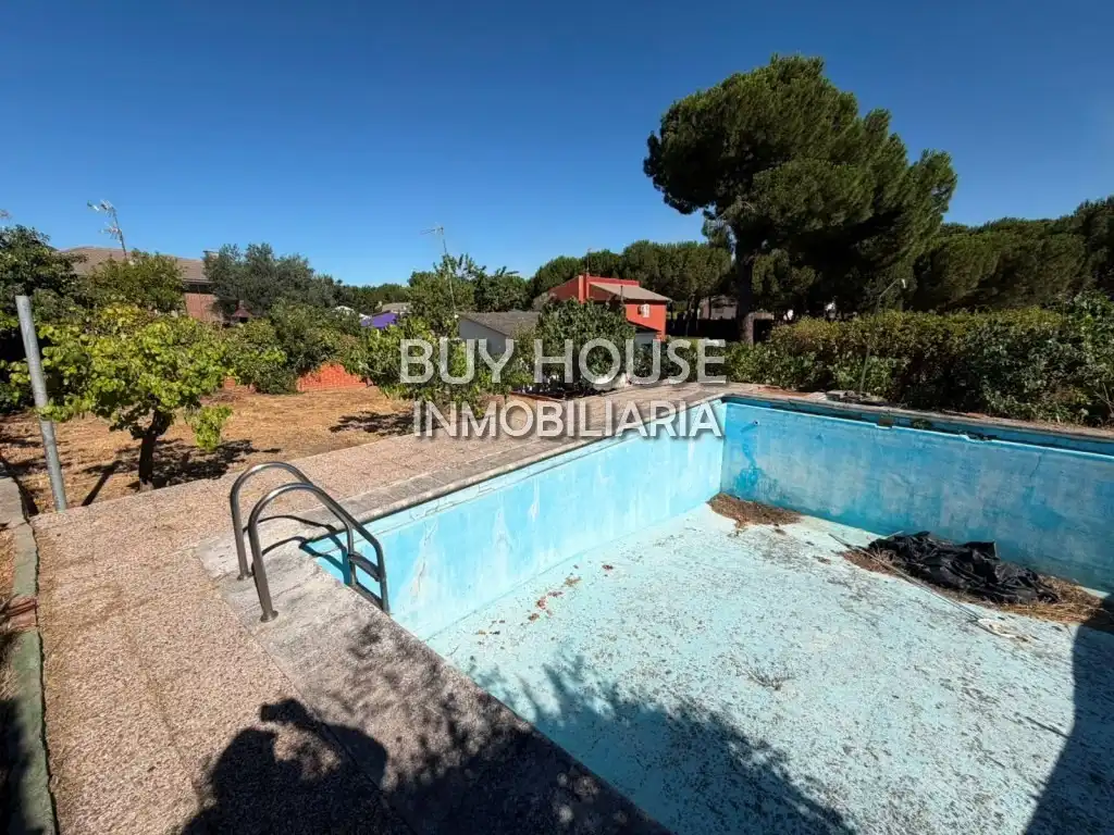 Residencial en venta en Serranillos del Valle