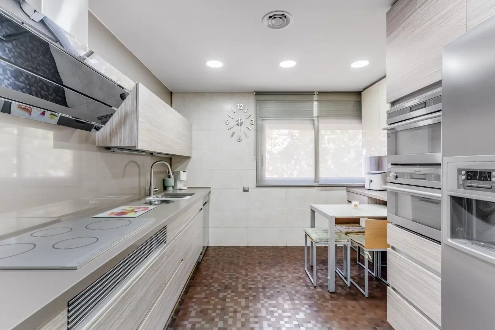 Cuina de Pis en venda en Barcelona amb Aire condicionat i Calefacció