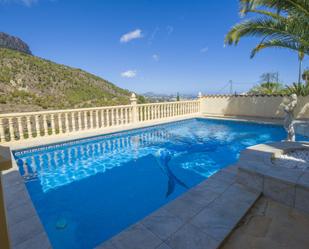 Piscina de Casa o xalet en venda en Calpe / Calp amb Aire condicionat i Terrassa