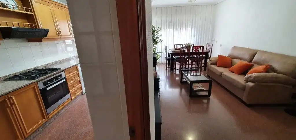 Wohnzimmer von Wohnung zur Miete in Petrer mit Möbliert, Ofen und Waschmaschine