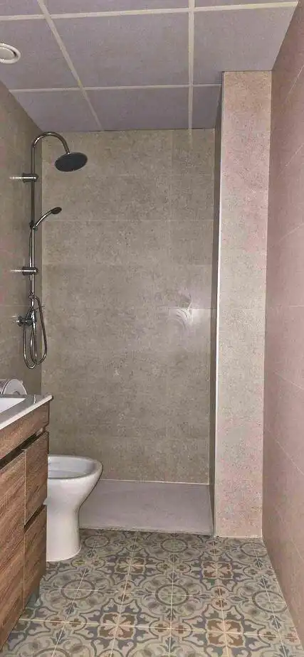 Badezimmer von Wohnungen zum Verkauf in Badajoz mit Terrasse und Balkon
