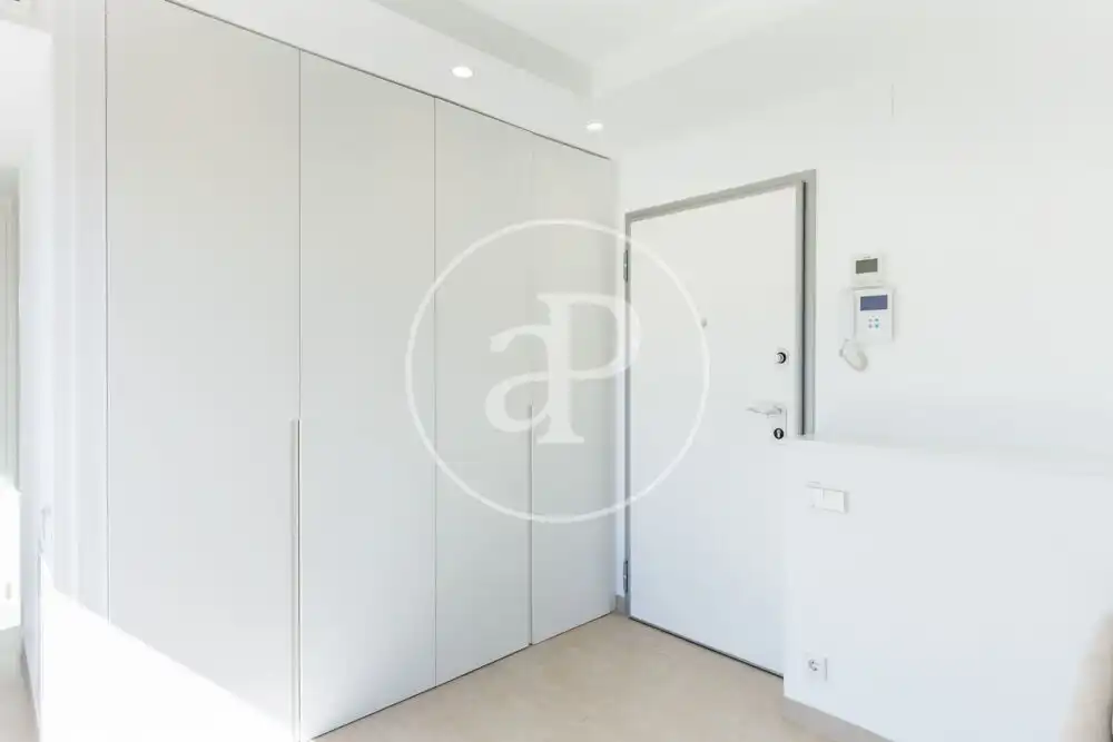 Attic for rent in Valencia  with Air Conditioner, Heating and Terrace