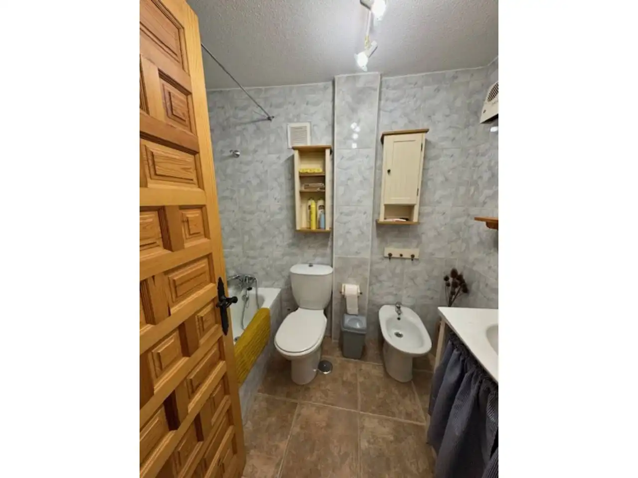 Bany de Casa o xalet en venda en El Cardoso de la Sierra amb Calefacció i Moblat