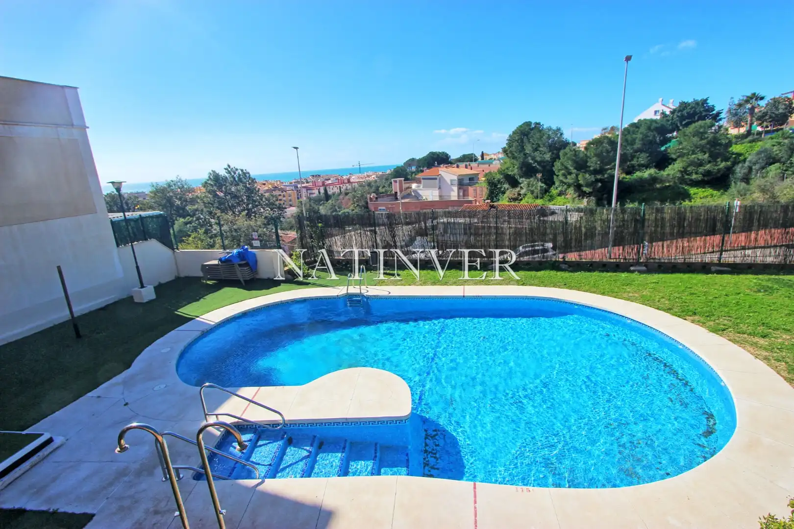 Piscina de Casa adosada en venta en Rincón de la Victoria con Aire acondicionado, Calefacción y Terraza