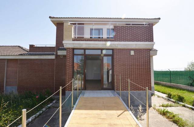 Casa-chalet en Venta en Calvarrasa de Abajo