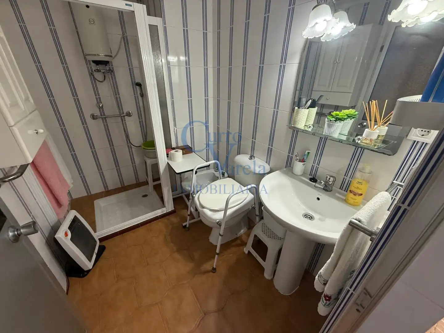 Badezimmer von Haus oder Chalet zum Verkauf in Dos Hermanas mit Abstellraum