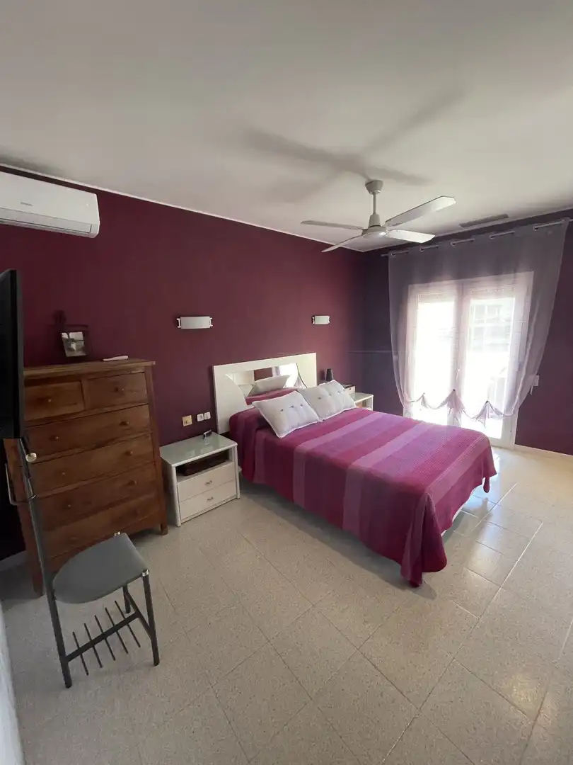 Habitación de Casa adosada en venta en Porqueres con Aire acondicionado, Terraza y Balcón