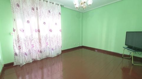 Foto 3 de Piso en venta en Txabarri - La Unión - Vista Alegre, Sestao