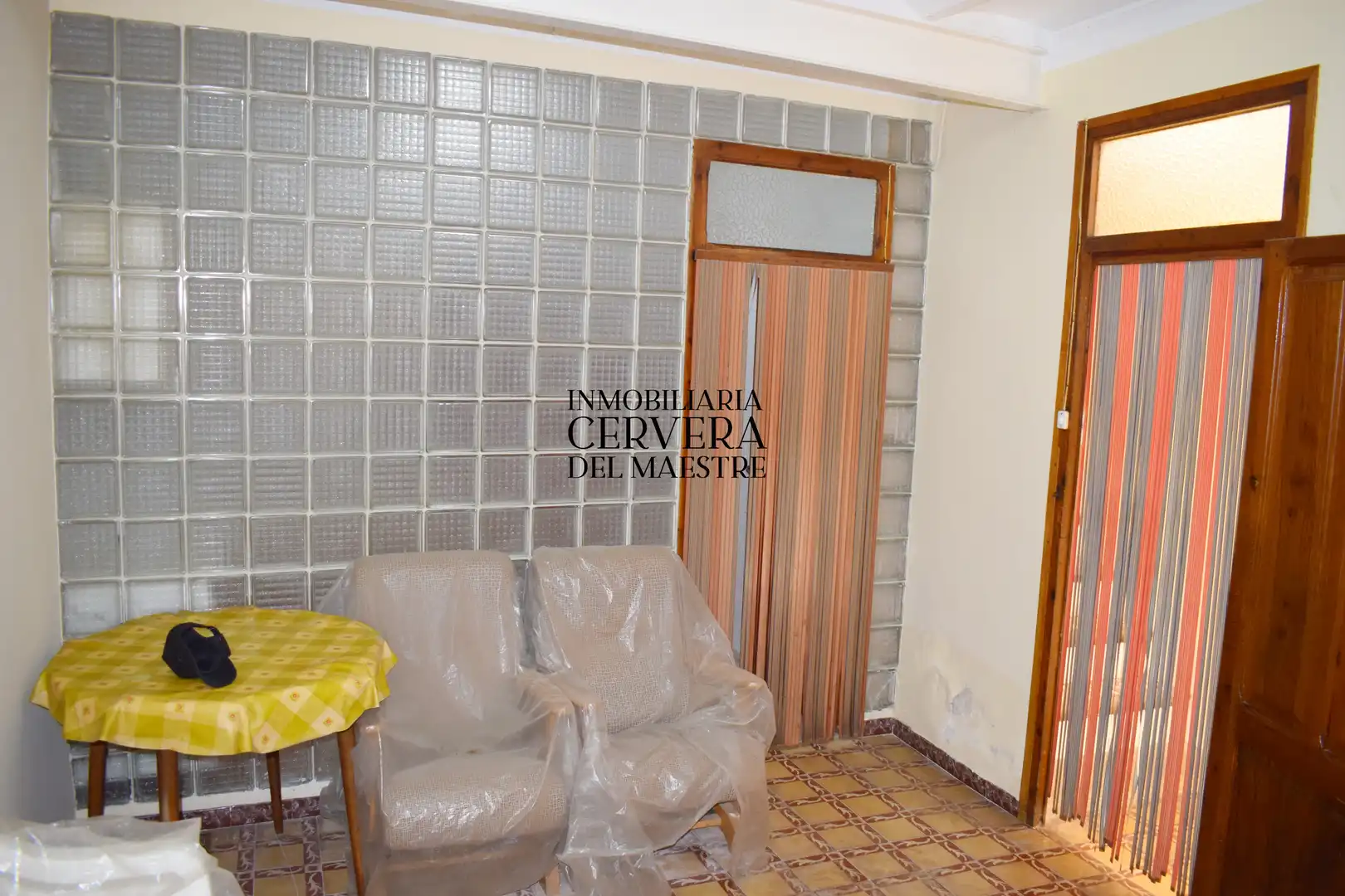 Casa adosada en venta en Sant Mateu con Terraza