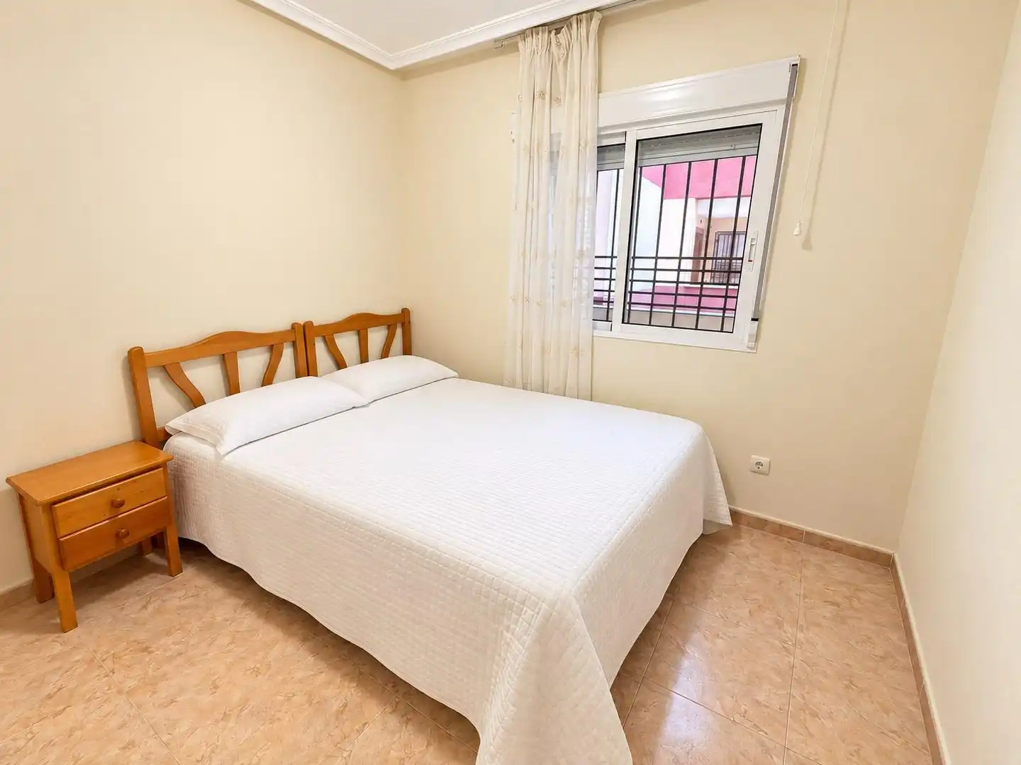 Apartament amb terrassa de lloguer a Calle HELENA 2, imagen 10