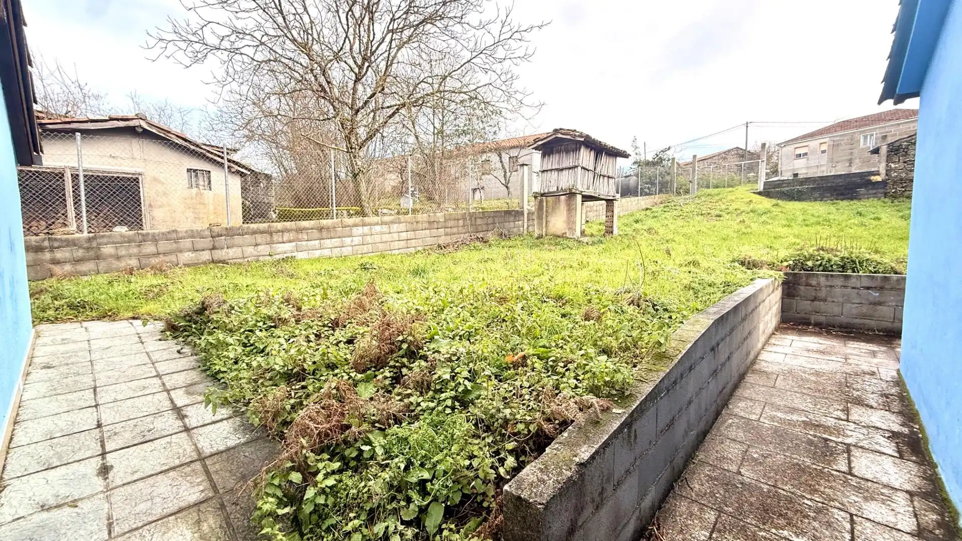 Finca rústica en venda en A Merca   amb Jardí privat, Terrassa i Traster