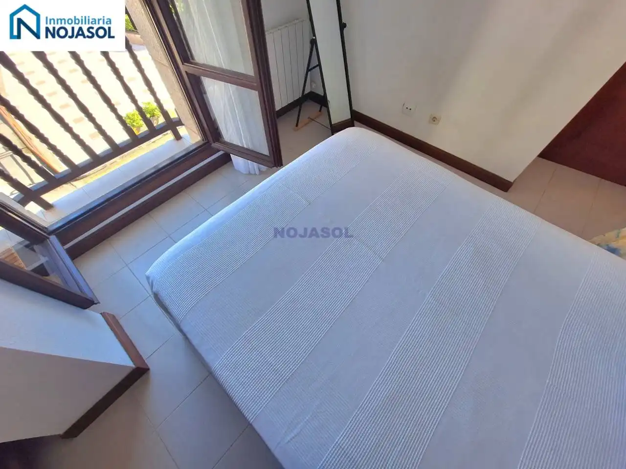Habitación de Apartamento de alquiler en Noja con Calefacción, Terraza y Amueblado