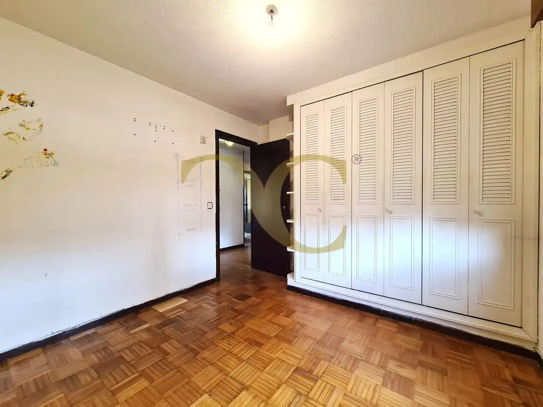 Bedroom of Flat for sale in Oviedo   with Heating and Private garden