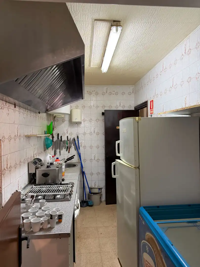Cuina de Local en venda en Valladolid amb Moblat