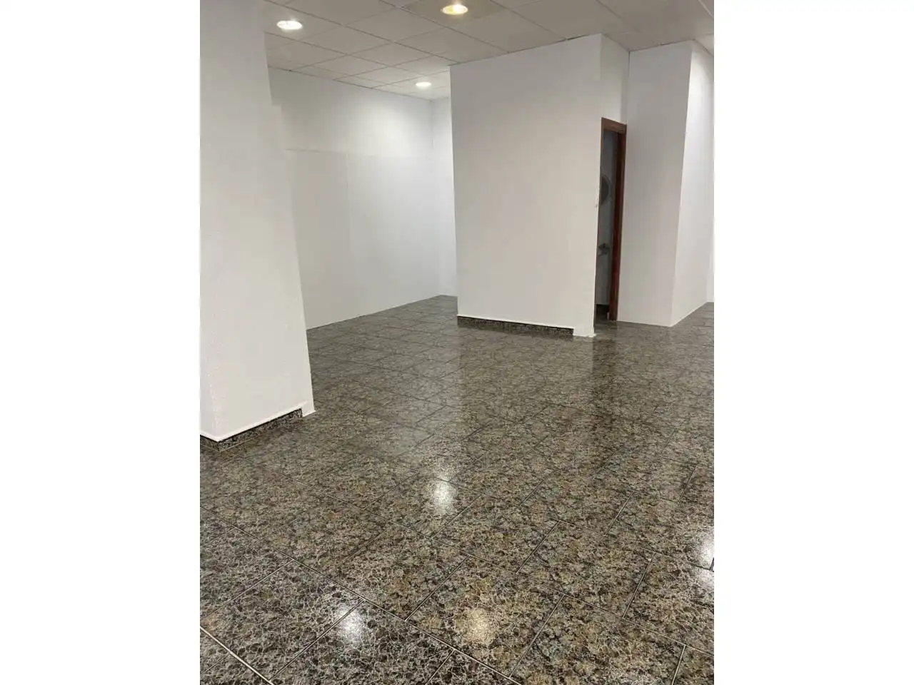 Gewerbefläche zum Verkauf in Calle Alcala, imagen 2