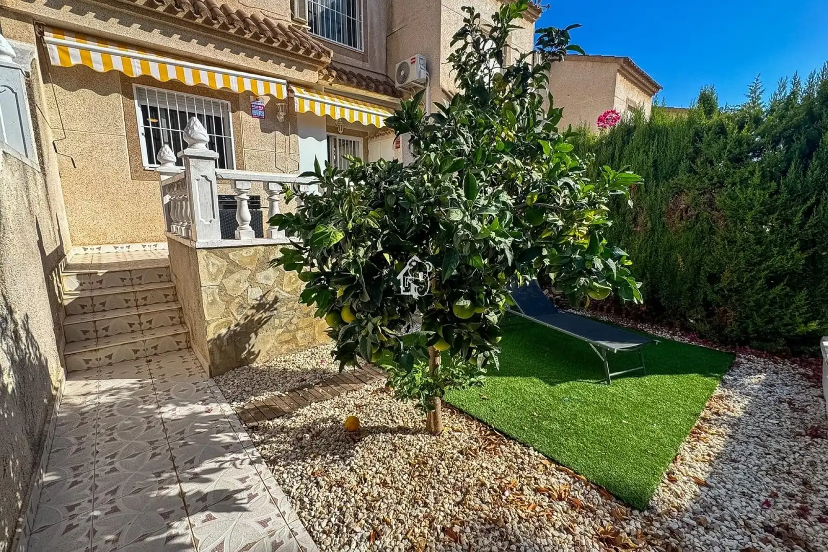 Adosado con terraza en alquiler en San Miguel de Salinas