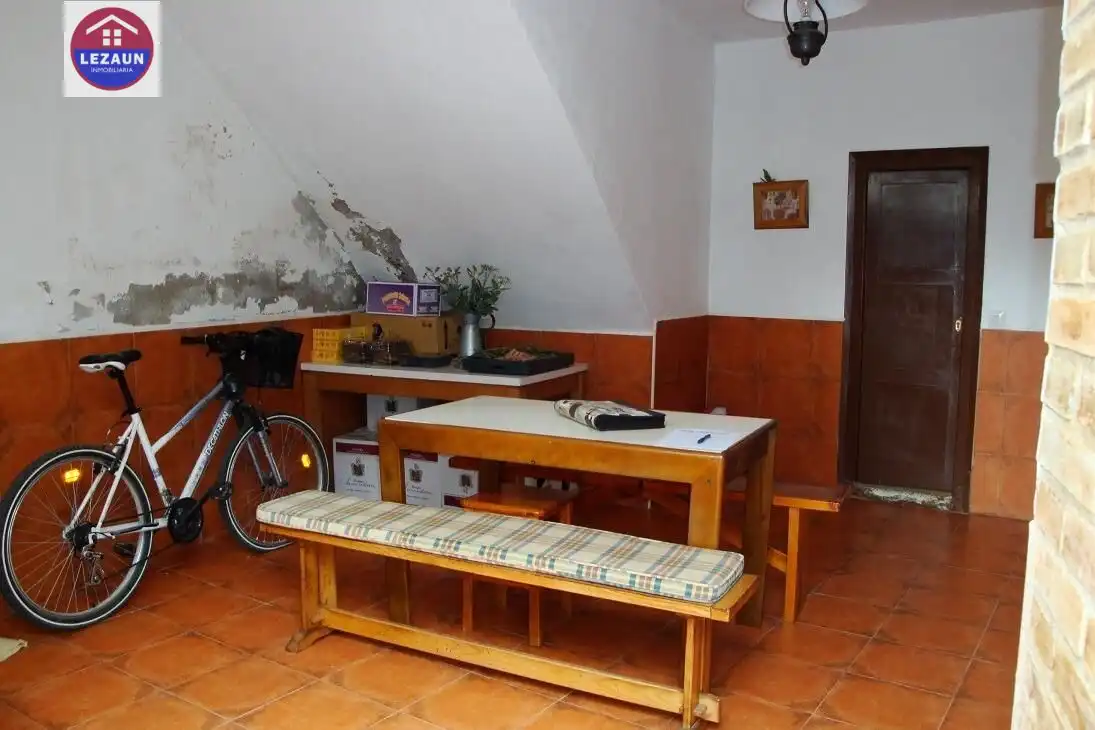 Cuina de Garatge en venda en Falces
