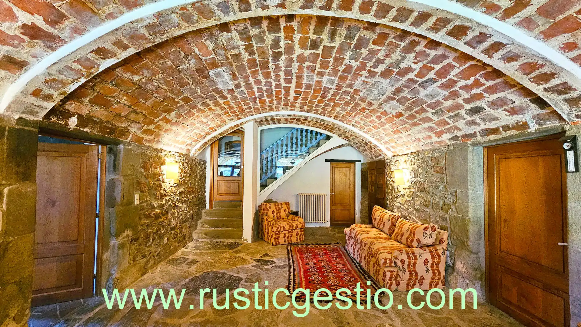 Country house zum Verkauf in La Vall d'en Bas mit Heizung, Privatgarten und Parkett