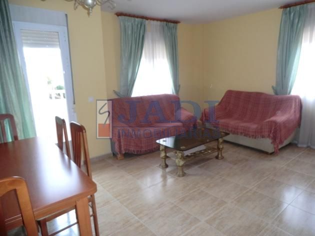 Living room of Flat for sale in Valdepeñas  with Air Conditioner, Heating and Terrace