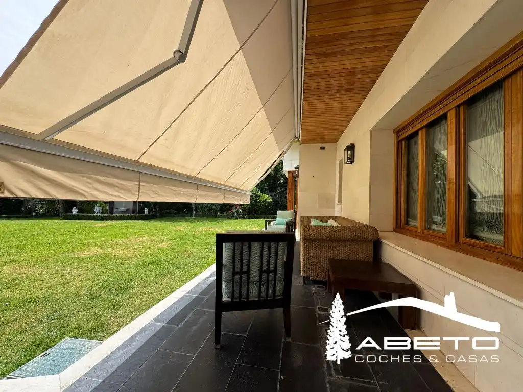 Terraza de Casa o chalet en venta en Madrid