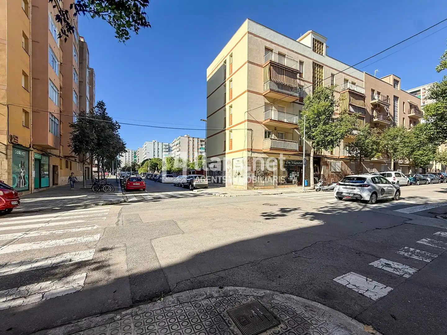 Vista exterior de Planta baja en venta en Vilanova i la Geltrú con Aire acondicionado y Calefacción