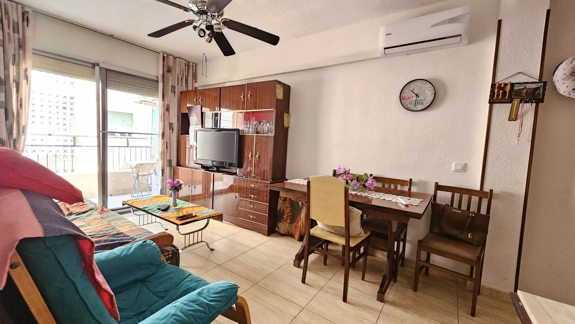 Living room of Flat for sale in Benidorm  with Furnished