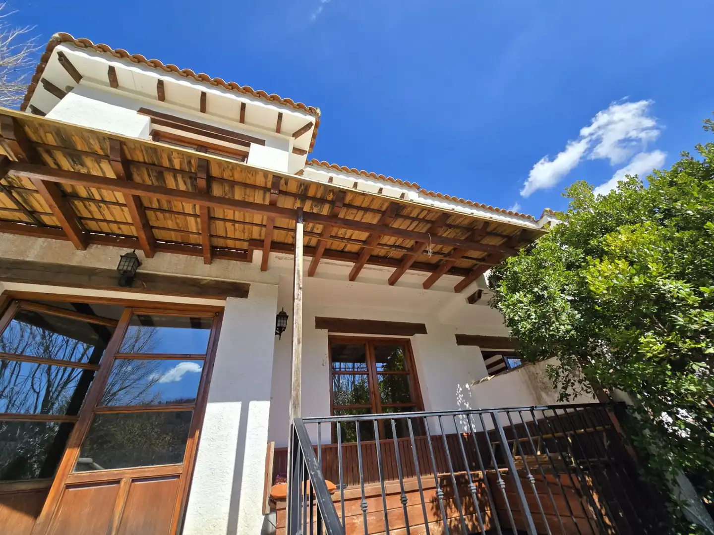 Vista exterior de Casa adosada en venta en Olmeda de las Fuentes con Calefacción