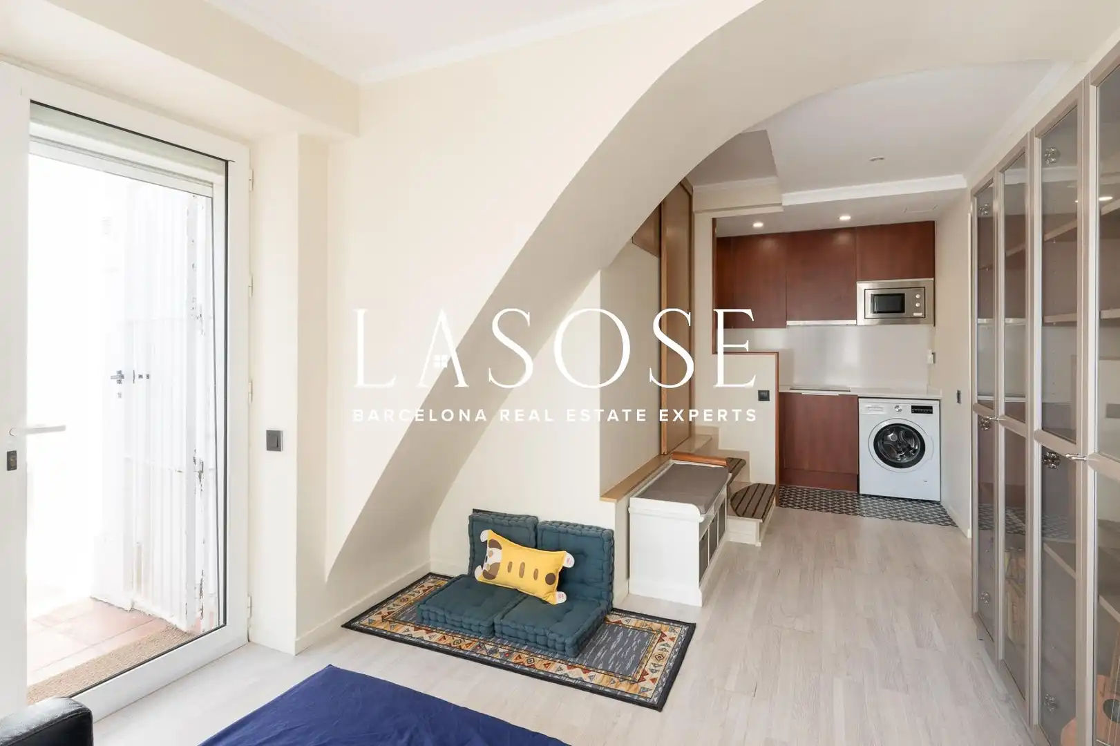 Sala d'estar de Loft de lloguer en Barcelona amb Aire condicionat, Jardí privat i Terrassa