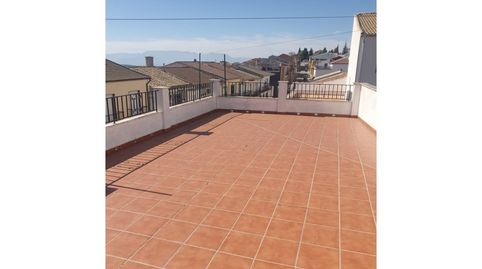 Venta de una amplia casa en Sabiote