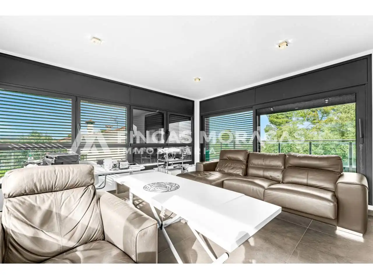 Living room of Houses for sale in Sant Cugat del Vallès  with Air Conditioner, Heating and Private garden