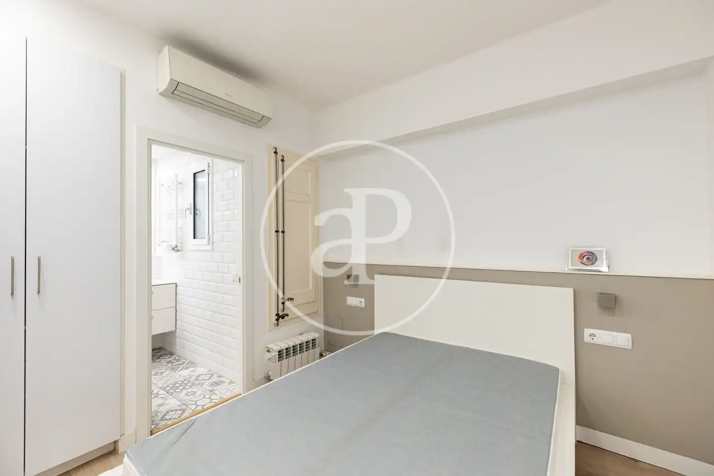 Habitación de Piso en venta en Barcelona con Aire acondicionado y Calefacción