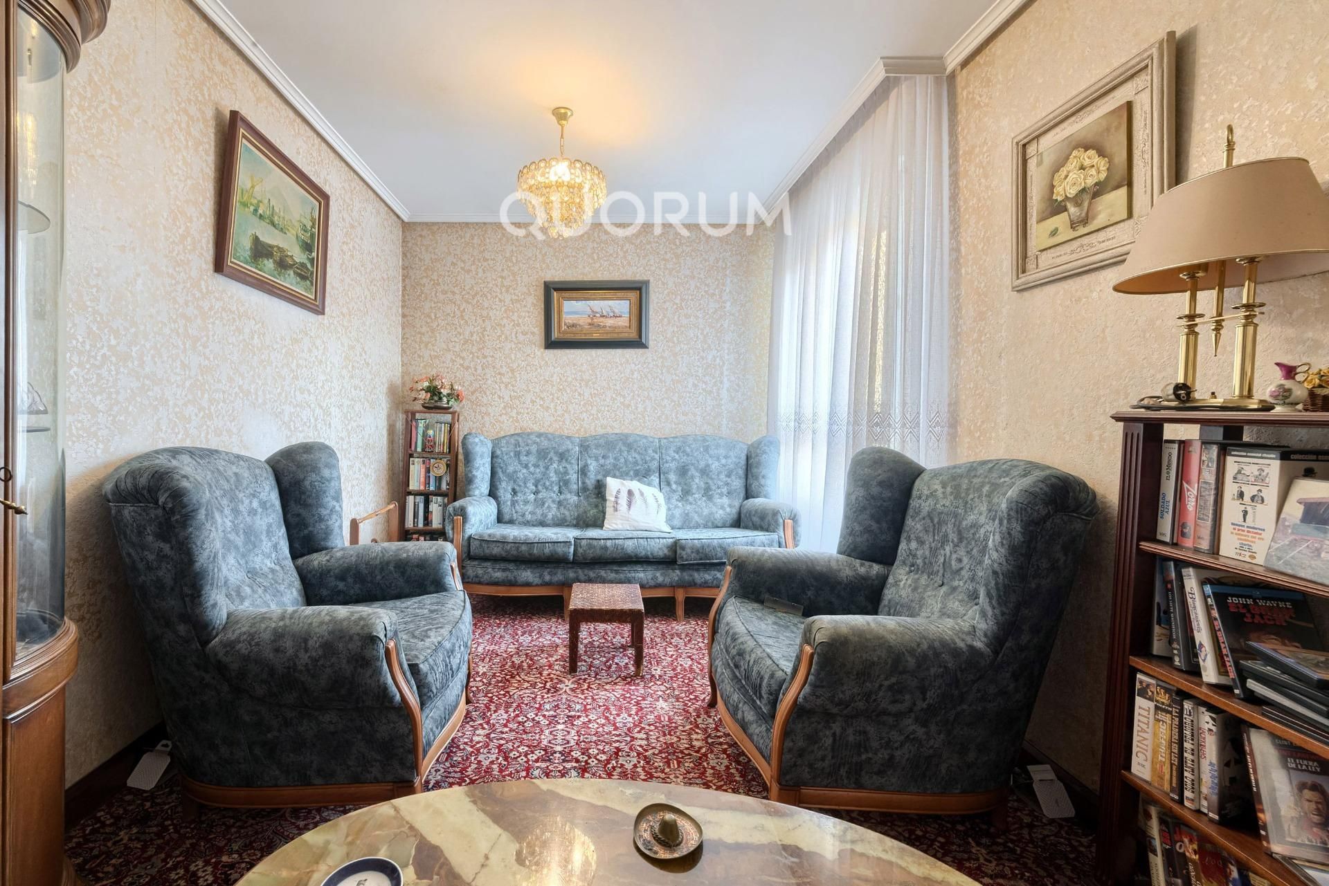 Living room of Flat for sale in Bilbao   with Heating and Furnished