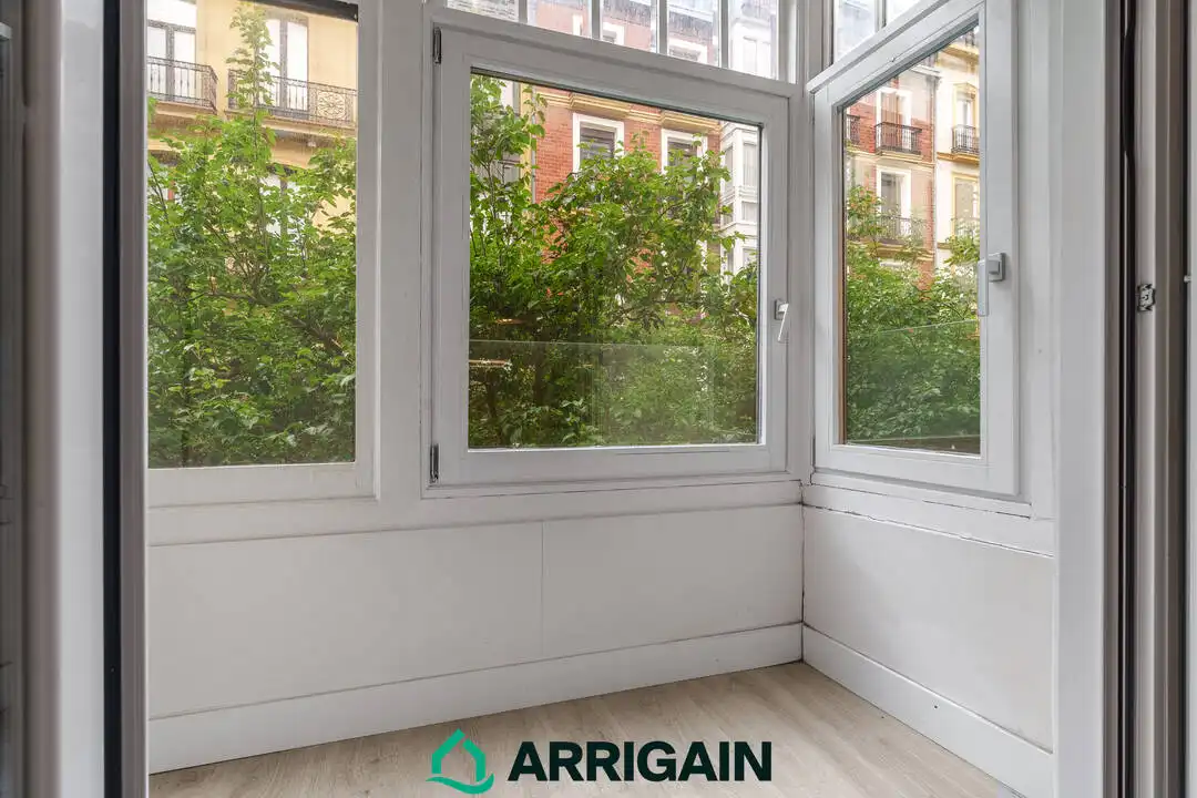 Habitación de Piso en venta en Donostia - San Sebastián  con Calefacción, Terraza y Trastero