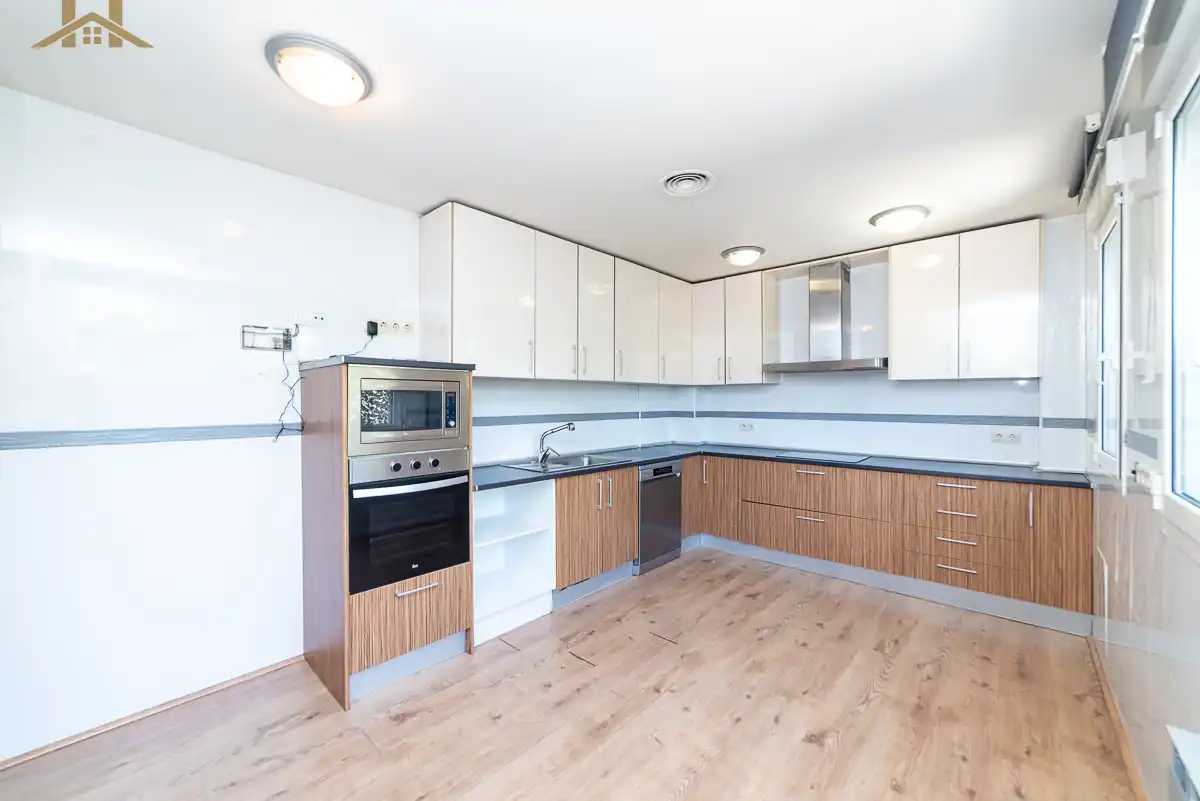 Cocina de Casa o chalet en venta en Las Rozas de Madrid con Aire acondicionado, Calefacción y Jardín privado