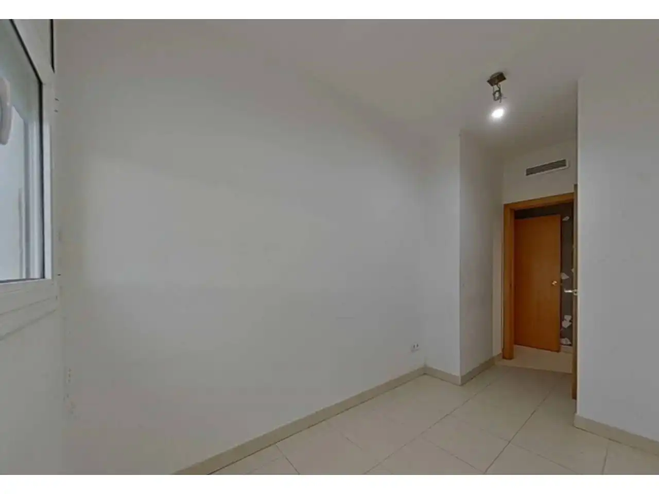 Flat for sale in Terrassa  with Heating and Terrace