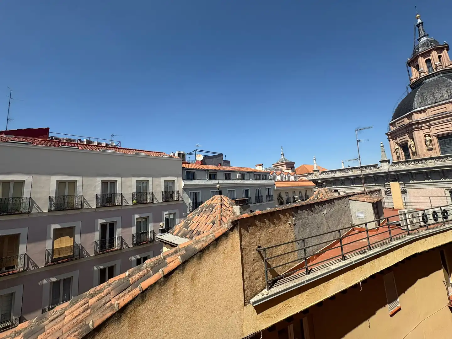 Flat for rent in Calle Don Pedro, Palacio