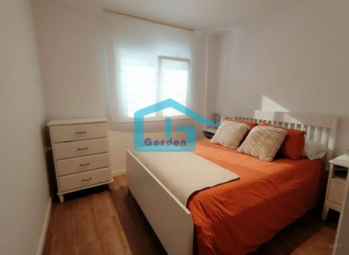 Habitación de Piso en venta en Cambados con Calefacción y Terraza
