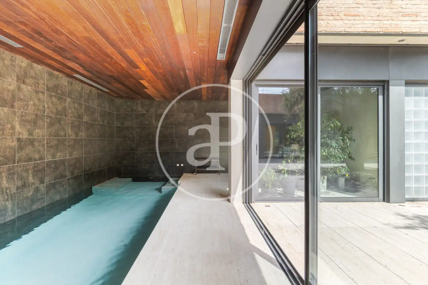 Swimming pool of Houses for sale in Sant Cugat del Vallès  with Air Conditioner, Heating and Private garden