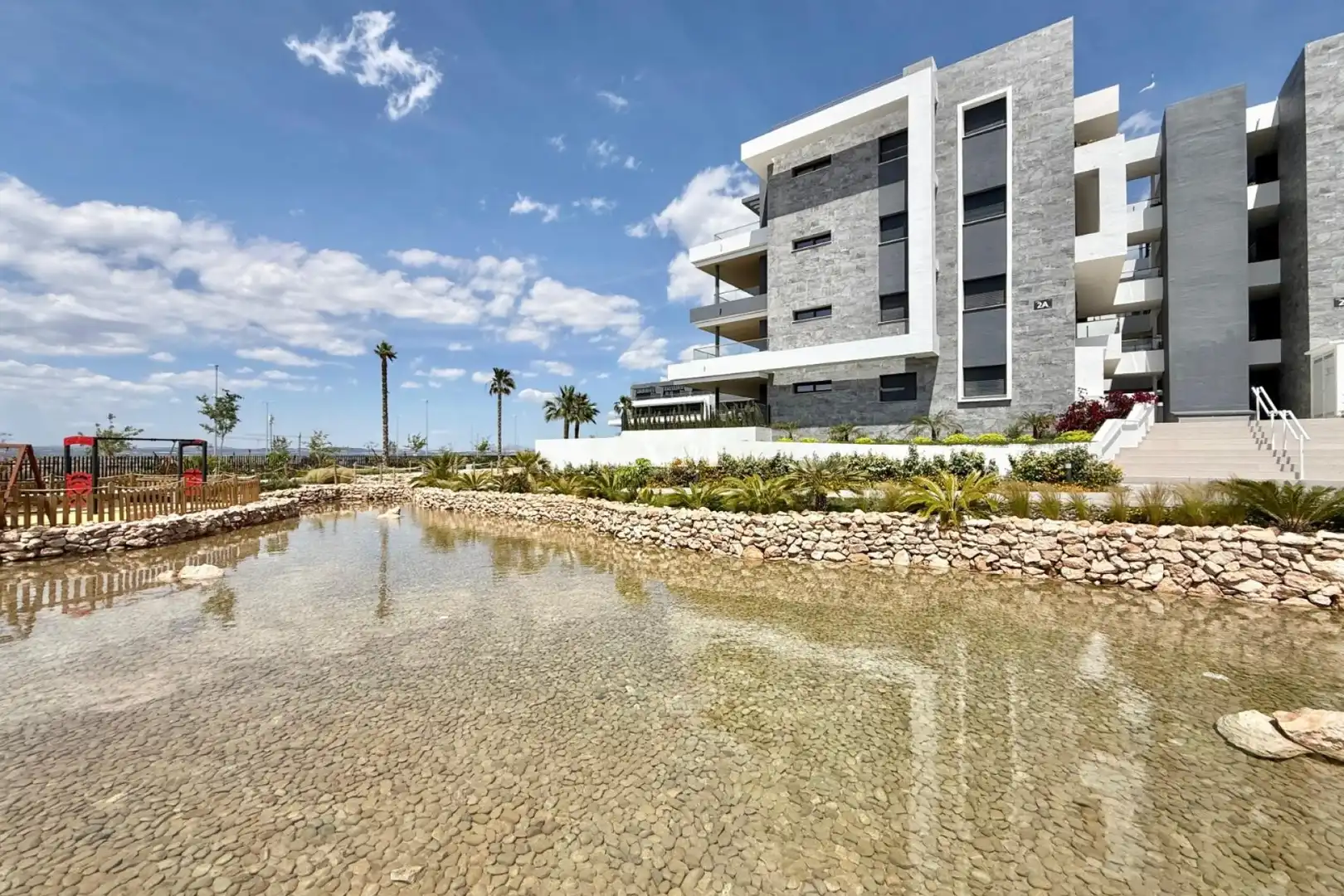 Vista exterior de Piso de alquiler en Torrevieja con Aire acondicionado, Calefacción y Terraza