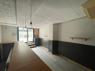Locale commerciale in affitto a Carrer de Tavern