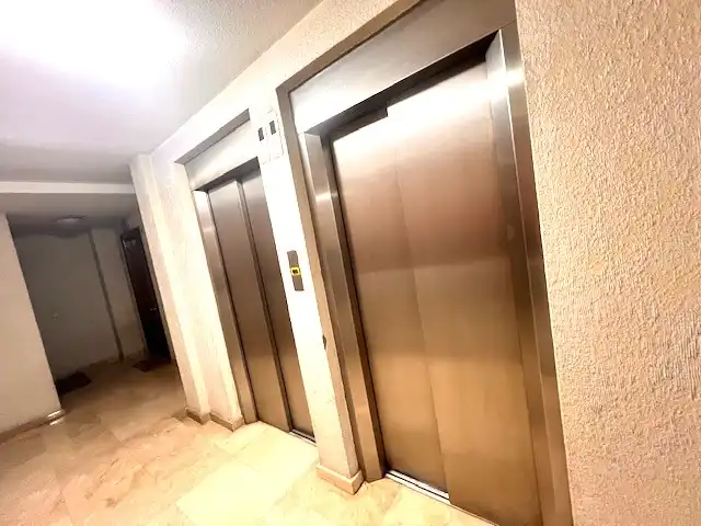 Piso en venta en A Coruña Capital  con Calefacción, Parquet y Trastero
