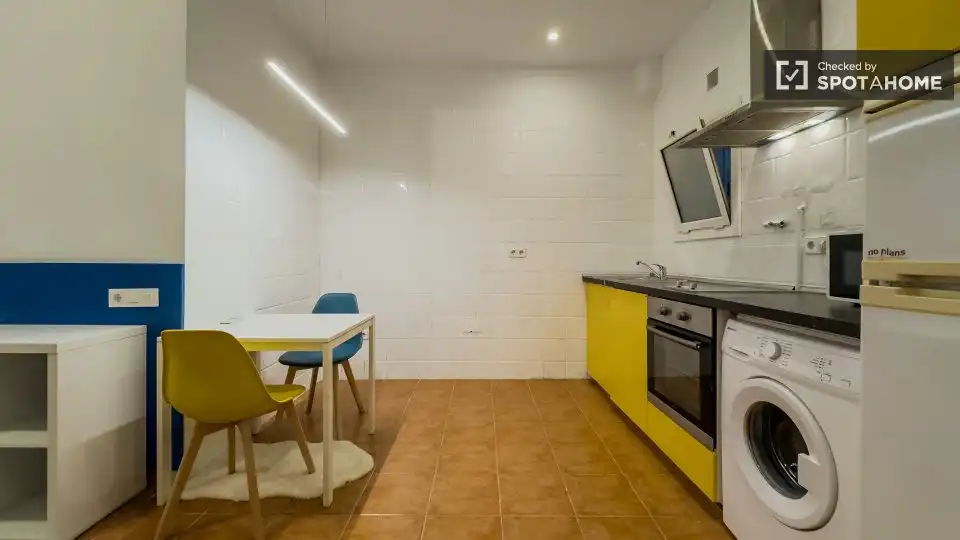 Room in Barri Gòtic