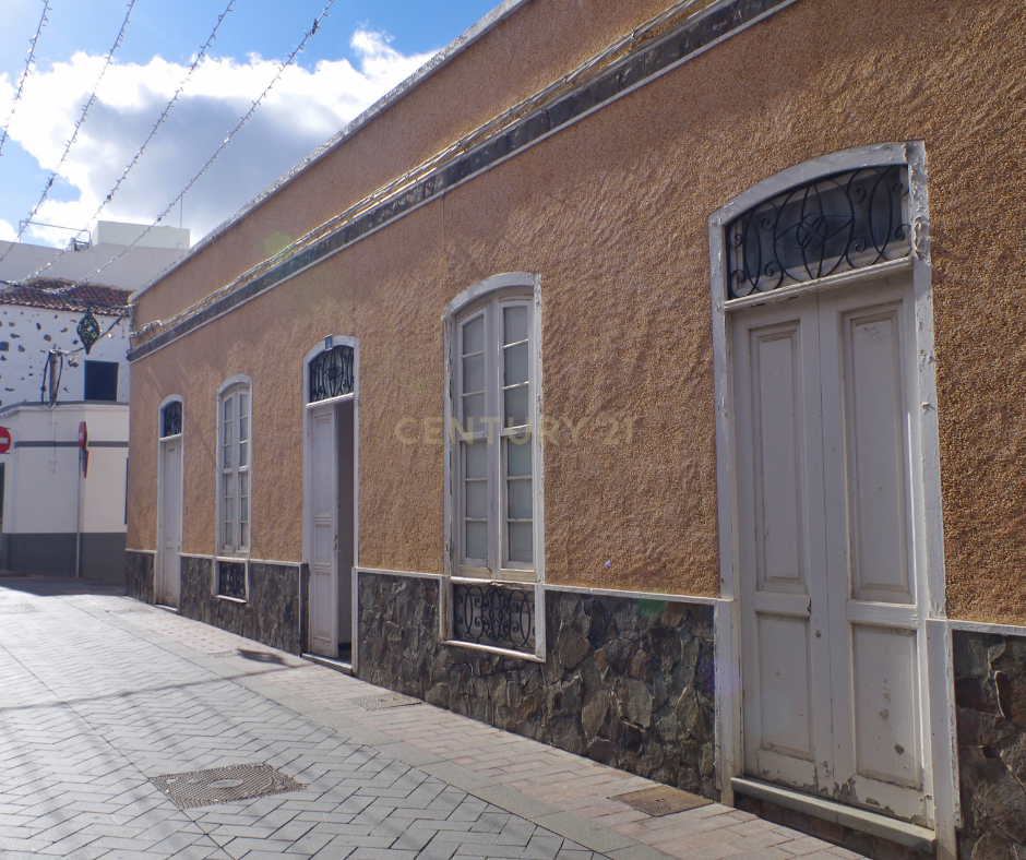 Exterior view of House or chalet for sale in Guía de Isora